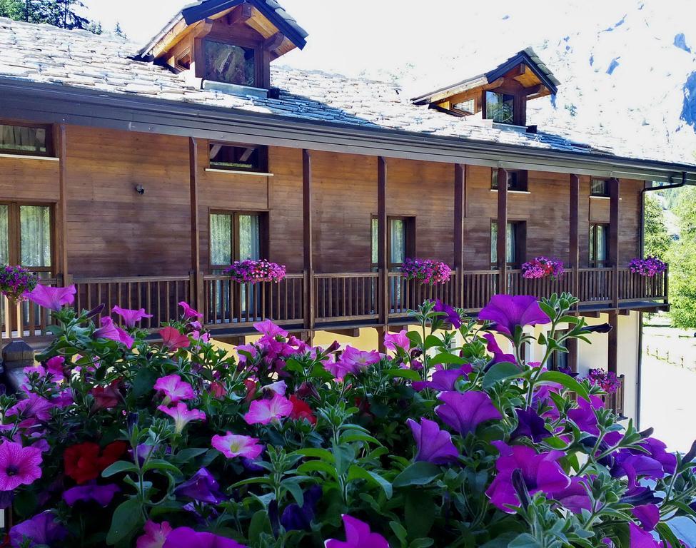 Hotel Boton D'Or & Wellness A La Thuile Buitenkant foto