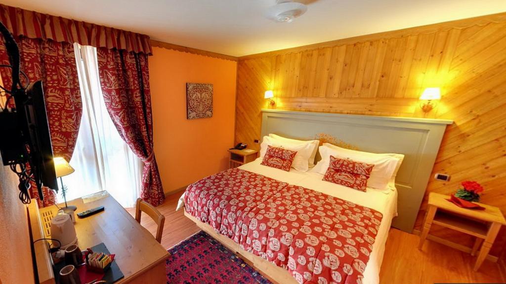 Hotel Boton D'Or & Wellness A La Thuile Buitenkant foto