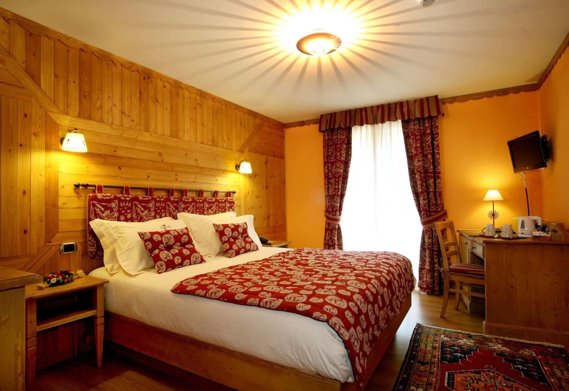 Hotel Boton D'Or & Wellness A La Thuile Buitenkant foto